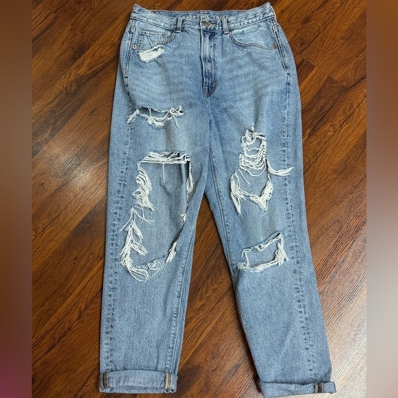 American Eagle 100% Cotton Distressed Boyfriend Jeans – Size 6 - Picture 1 of 6